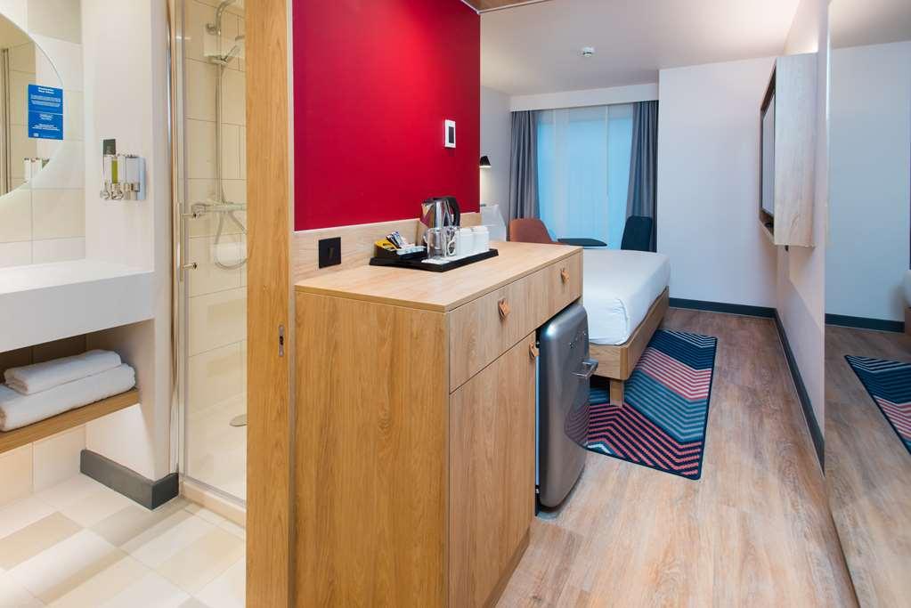 Hotel Hampton By Hilton London Park Royal Habitación foto