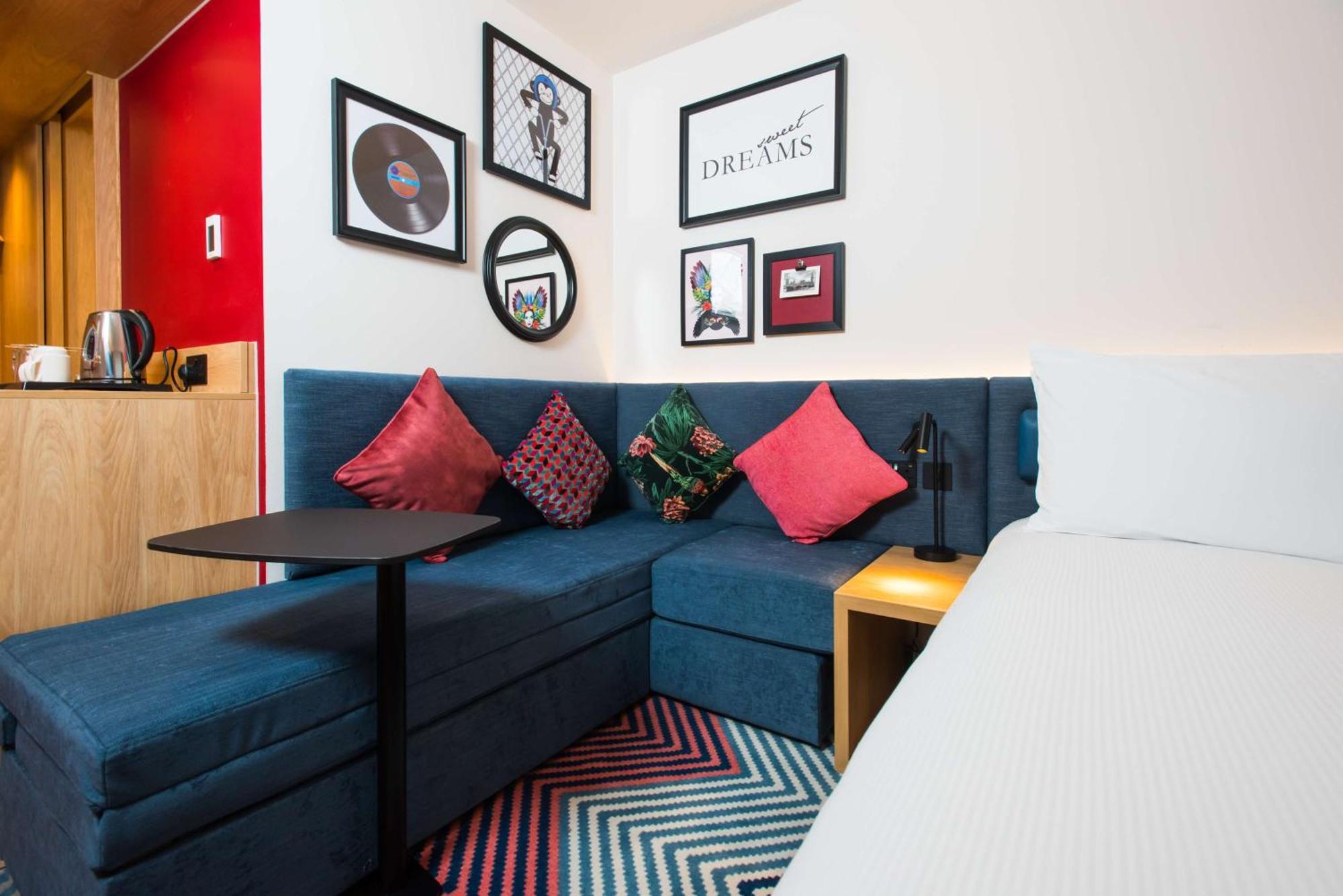 Hotel Hampton By Hilton London Park Royal Exterior foto