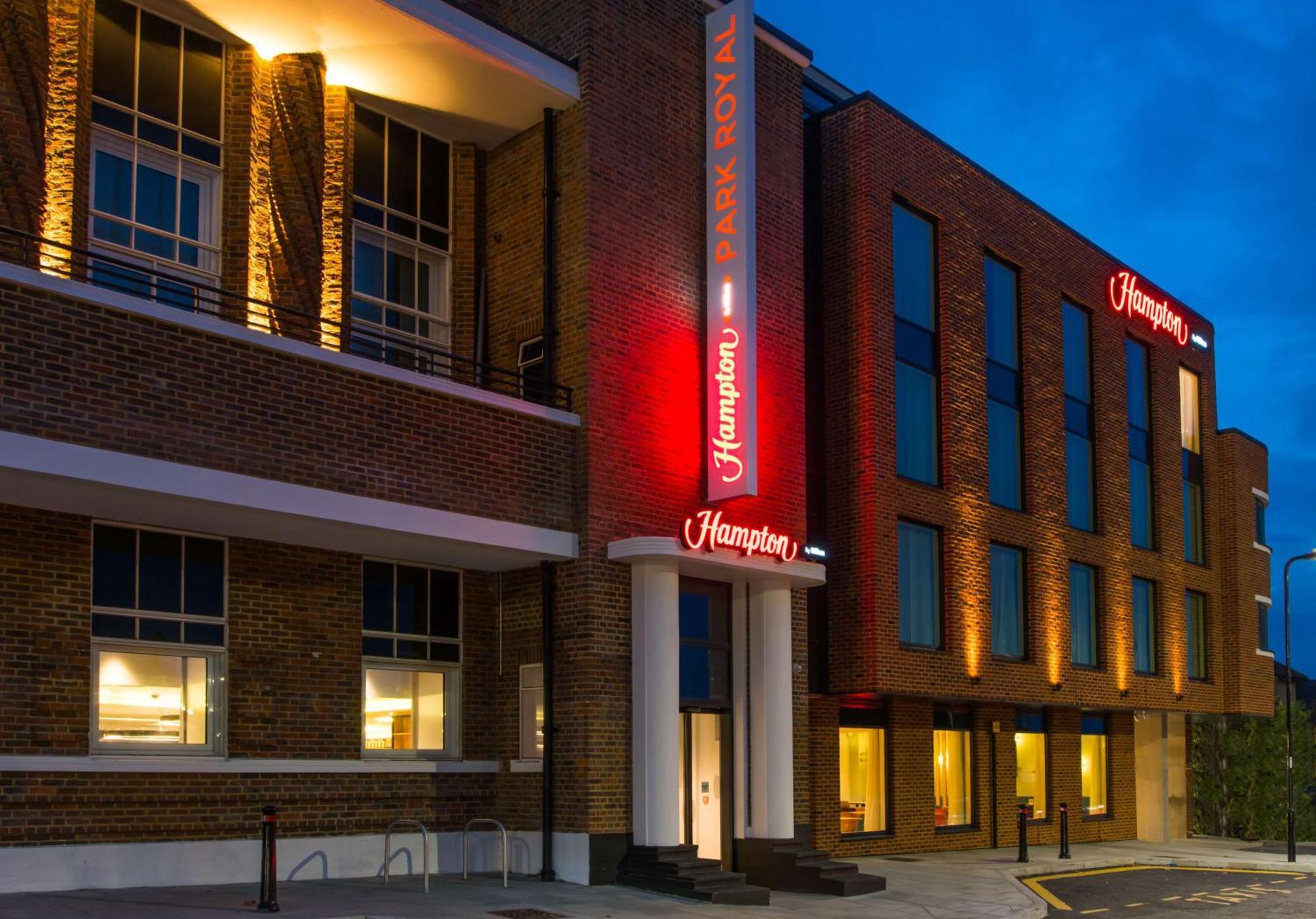 Hotel Hampton By Hilton London Park Royal Exterior foto