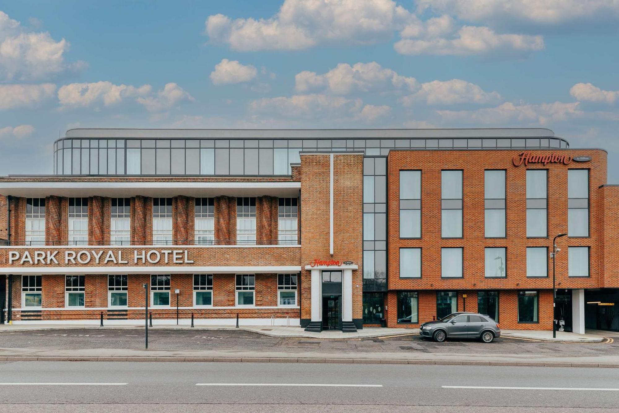 Hotel Hampton By Hilton London Park Royal Exterior foto