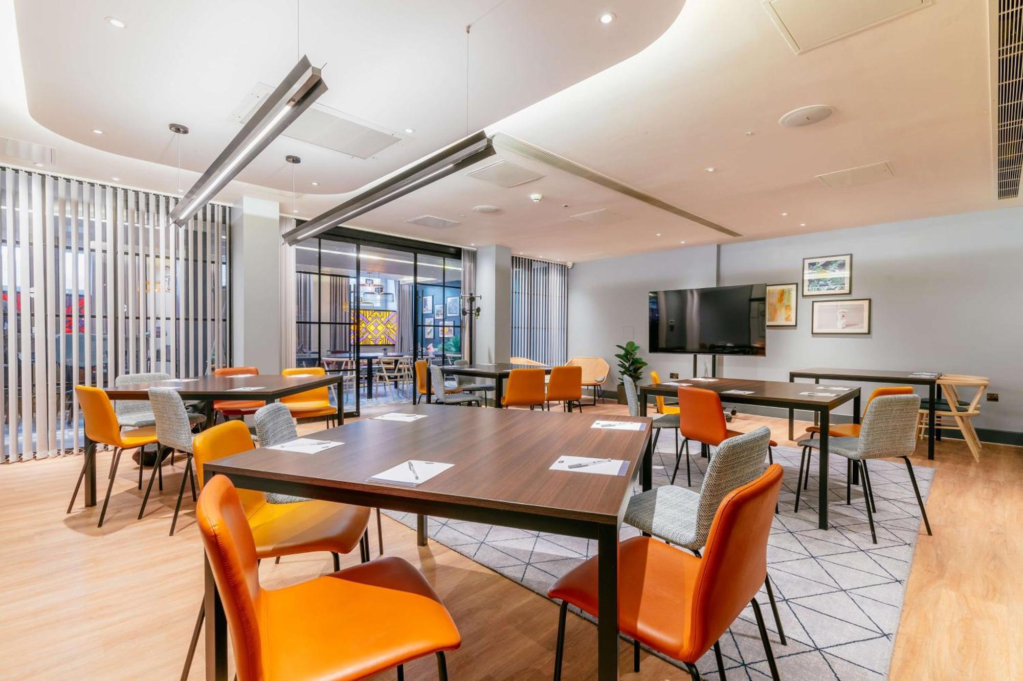 Hotel Hampton By Hilton London Park Royal Exterior foto